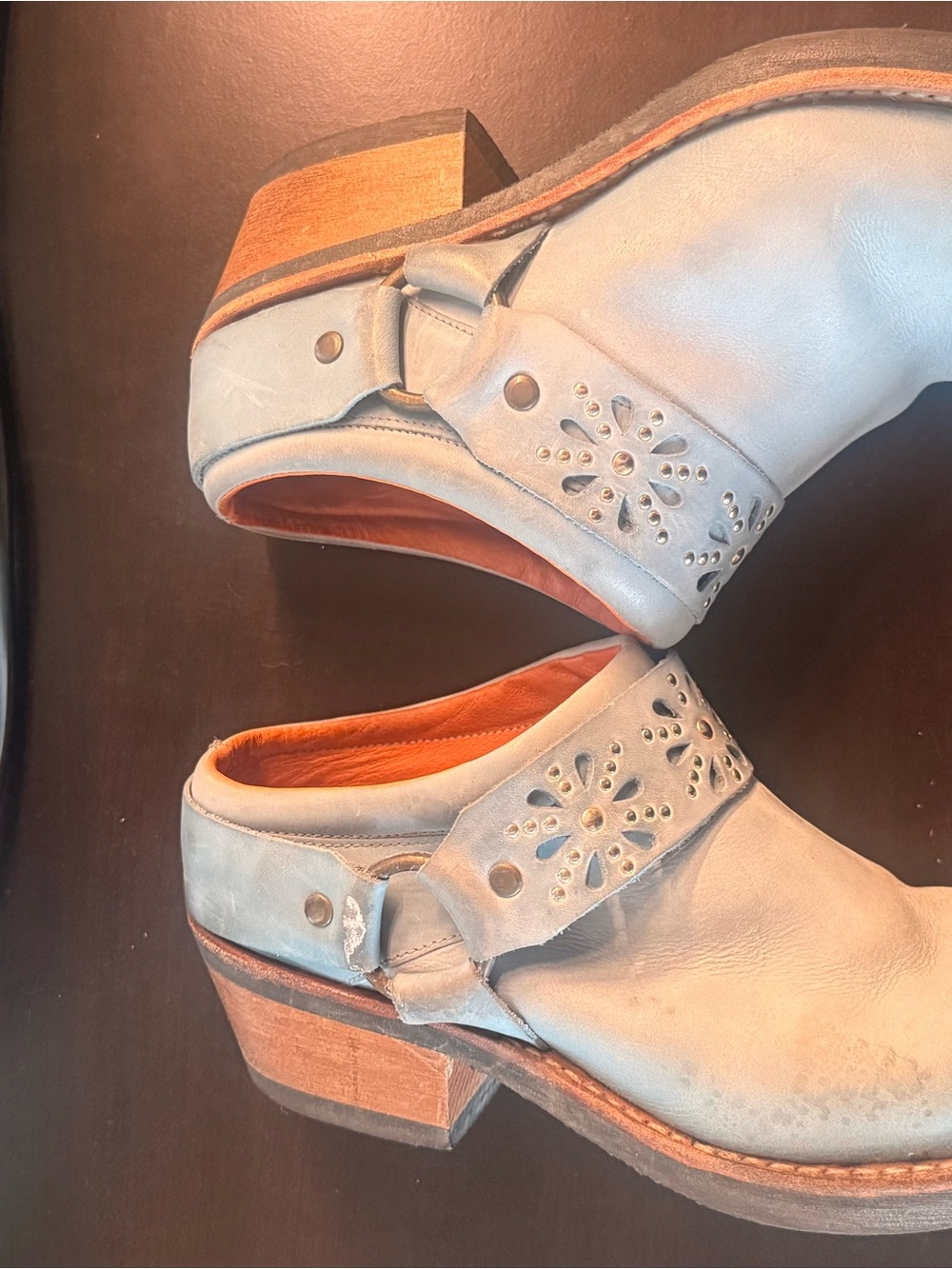 Rare vintage Frye Light Blue Leather Clog Mules with Stud Detail - Picture 6 of 8